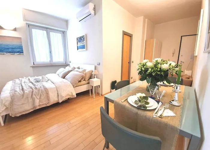 Corso Vercelli Apartament *
